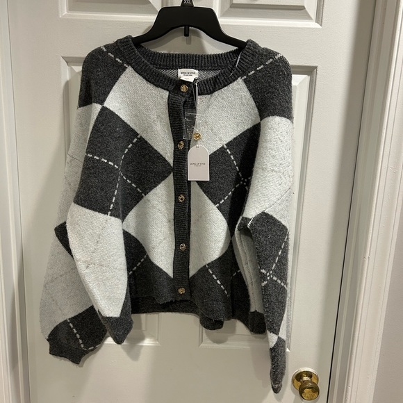 Song of Style Sweaters - NWT Song of Style Argyle Knit Cardigan – Gray Gold Buttons Sz L